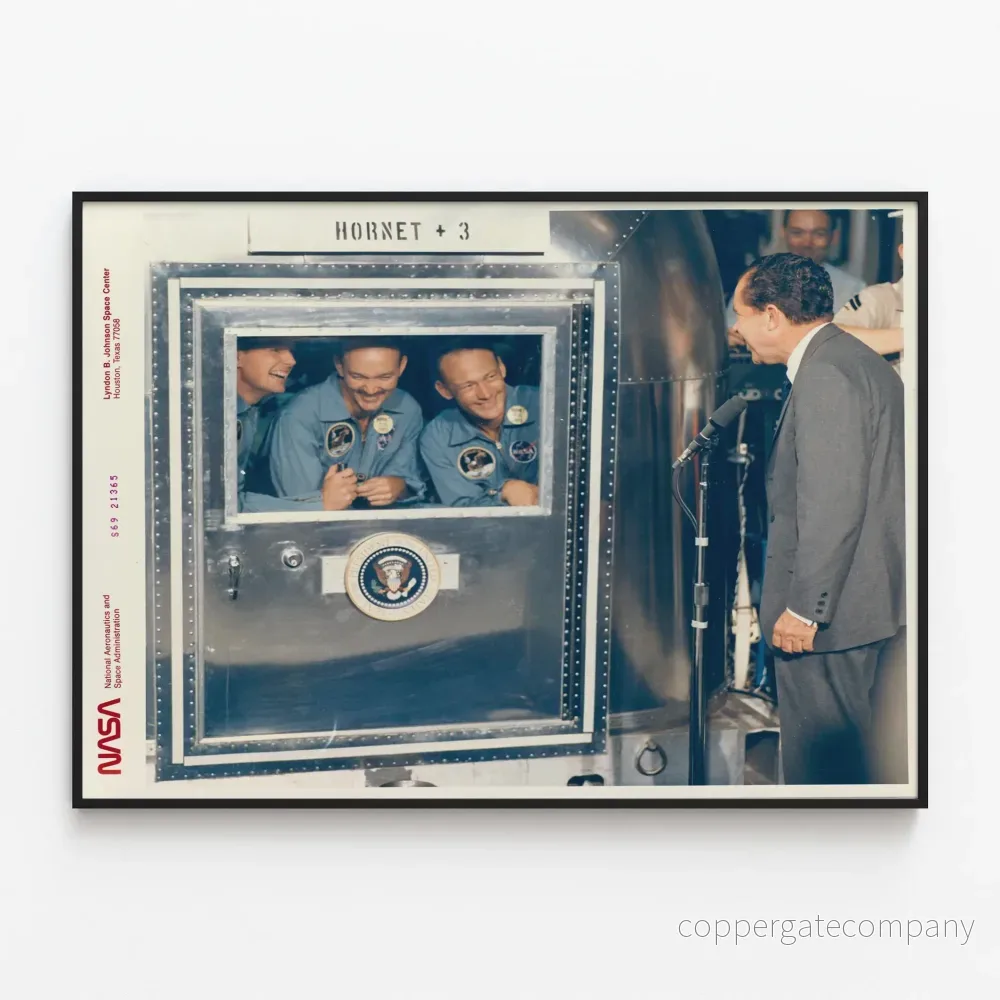 Historisk poster av Apollo 11 med president Richard Nixon och astronauterna Historisk poster av Apollo 11 med president Richard Nixon och astronauterna