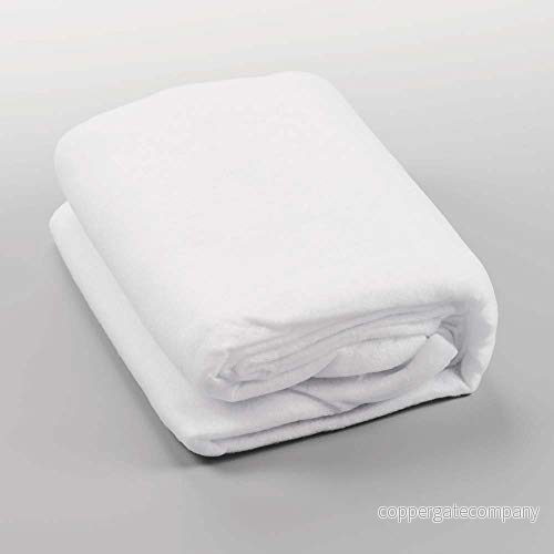 Baker Ross AX569 Falsk snöfilt 2,4 m x 90 cm, konstgjord snö för julvisningar, snömattor, julgranskjolar, tomtens grotta eller fönsterskärmar 5051174111738